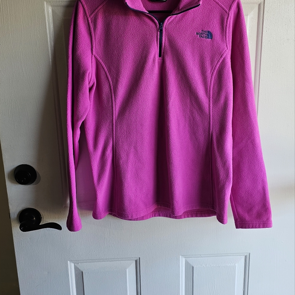 The Northface Pullover - image 5